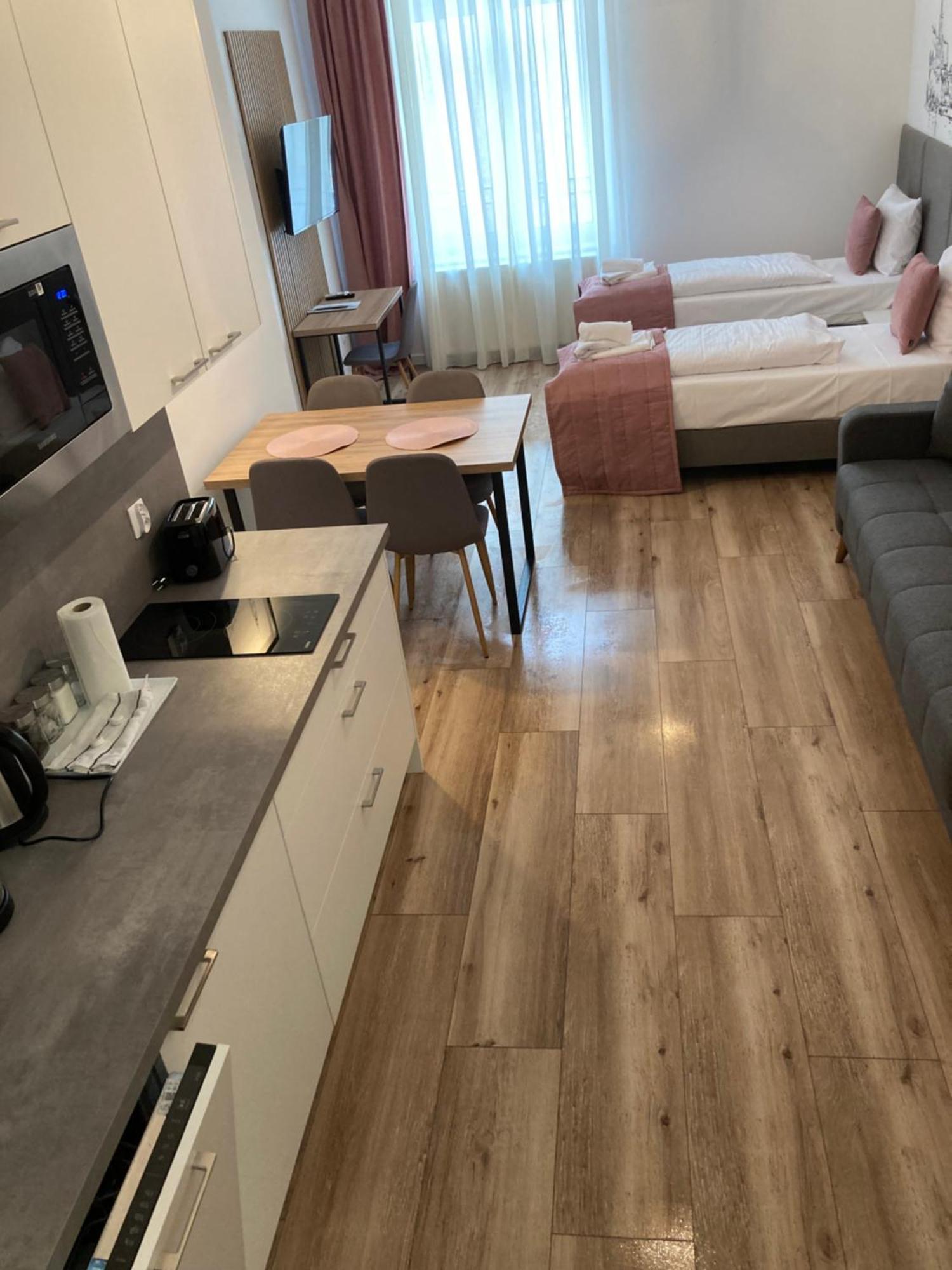 Aviendo Old Town Apartments Вроцлав Екстериор снимка