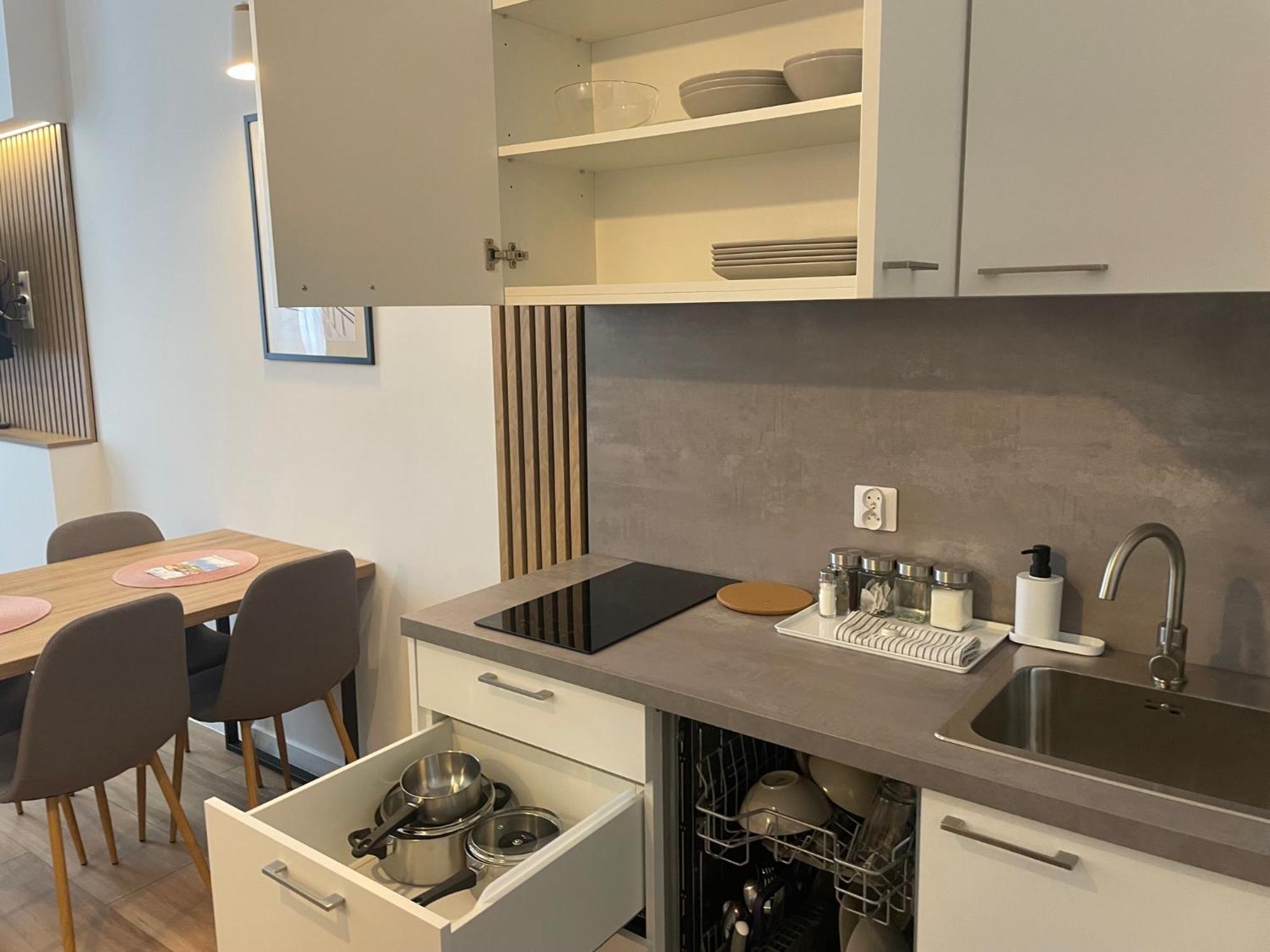 Aviendo Old Town Apartments Вроцлав Екстериор снимка